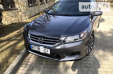 Седан Honda Accord 2014 в Ивано-Франковске