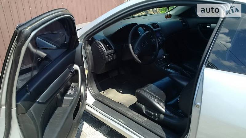 Купе Honda Accord 2003 в Киеве