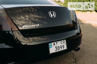 Купе Honda Accord 2010 в Калуше