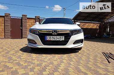 Седан Honda Accord 2018 в Чернигове