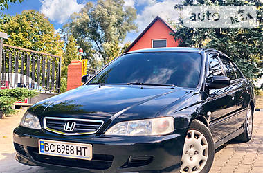 Седан Honda Accord 2001 в 