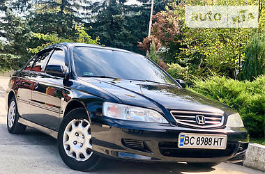 Седан Honda Accord 2001 в 