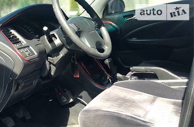 Седан Honda Accord 2001 в 