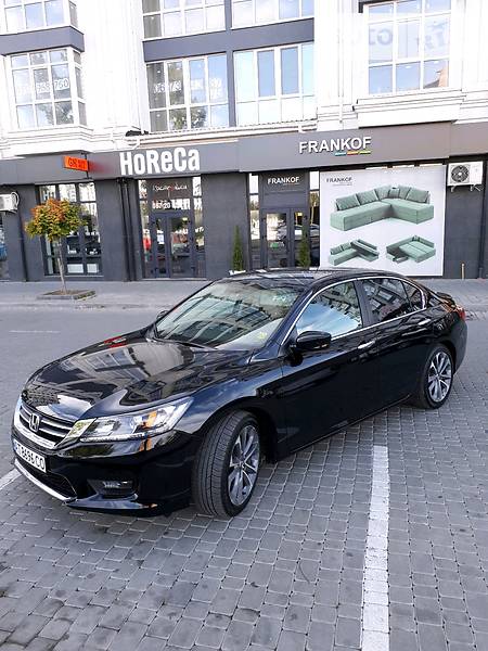 Седан Honda Accord 2015 в Ивано-Франковске