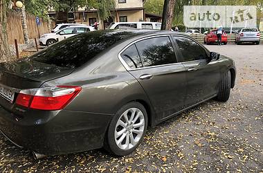 Седан Honda Accord 2014 в Днепре