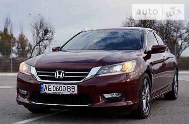 Седан Honda Accord 2015 в Дніпрі