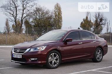 Седан Honda Accord 2015 в Днепре