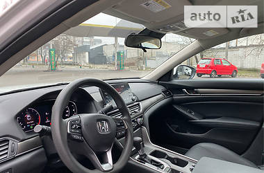 Седан Honda Accord 2018 в Днепре