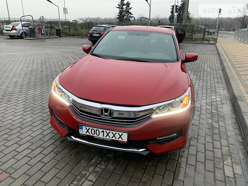 Седан Honda Accord 2016 в Києві