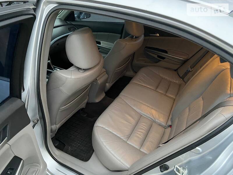 Седан Honda Accord 2009 в Києві