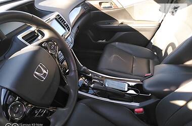 Седан Honda Accord 2016 в 
