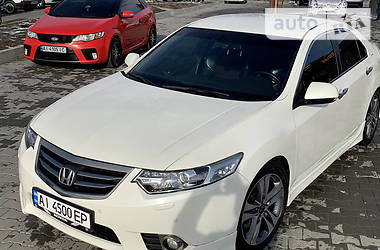 Седан Honda Accord 2011 в Киеве