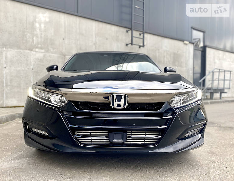 Седан Honda Accord 2018 в Києві