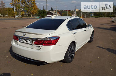 Седан Honda Accord 2014 в Житомире