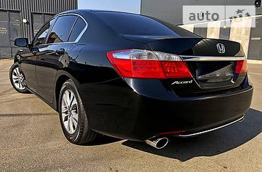 Седан Honda Accord 2013 в 