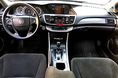 Седан Honda Accord 2013 в 