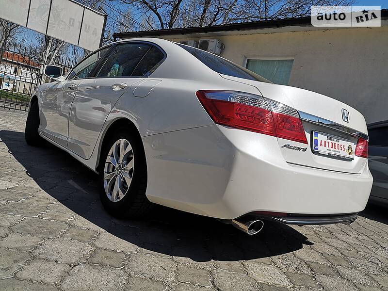 Седан Honda Accord 2013 в Миколаєві фото 5 Седан Honda Accord 2013 в Миколаєві