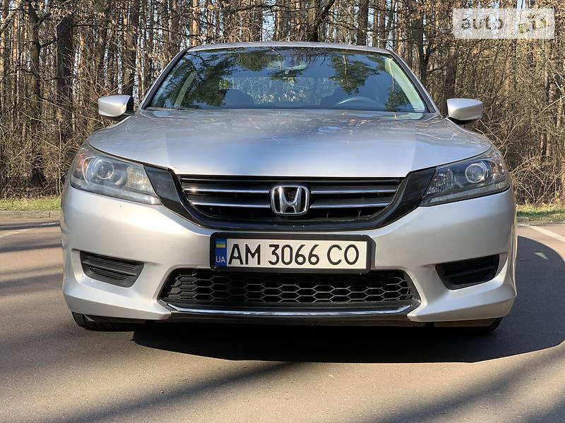 Седан Honda Accord 2014 в 