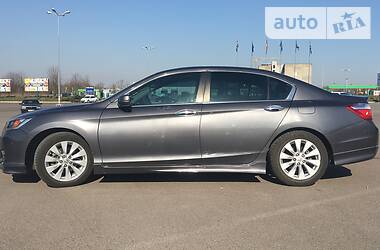 Седан Honda Accord 2012 в 