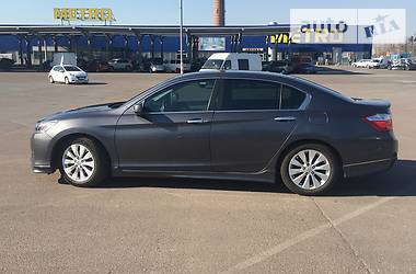 Седан Honda Accord 2012 в 