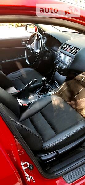 Седан Honda Accord 2003 в Киеве фото 12 Седан Honda Accord 2003 в Киеве