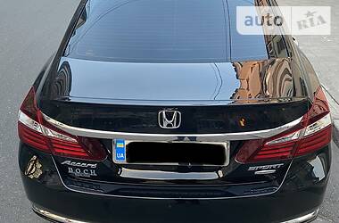 Седан Honda Accord 2017 в 