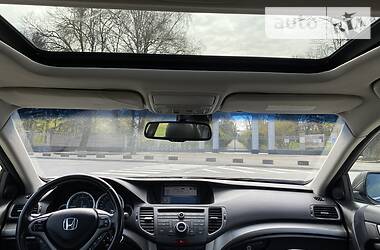 Седан Honda Accord 2010 в 