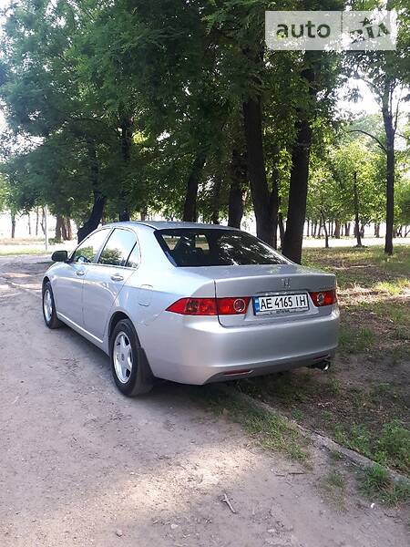 Седан Honda Accord 2004 в Кривому Розі