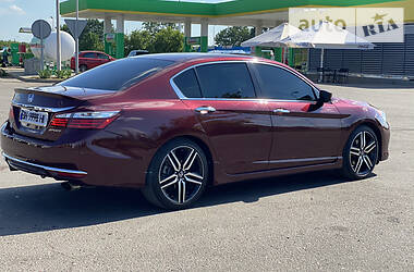 Седан Honda Accord 2017 в 