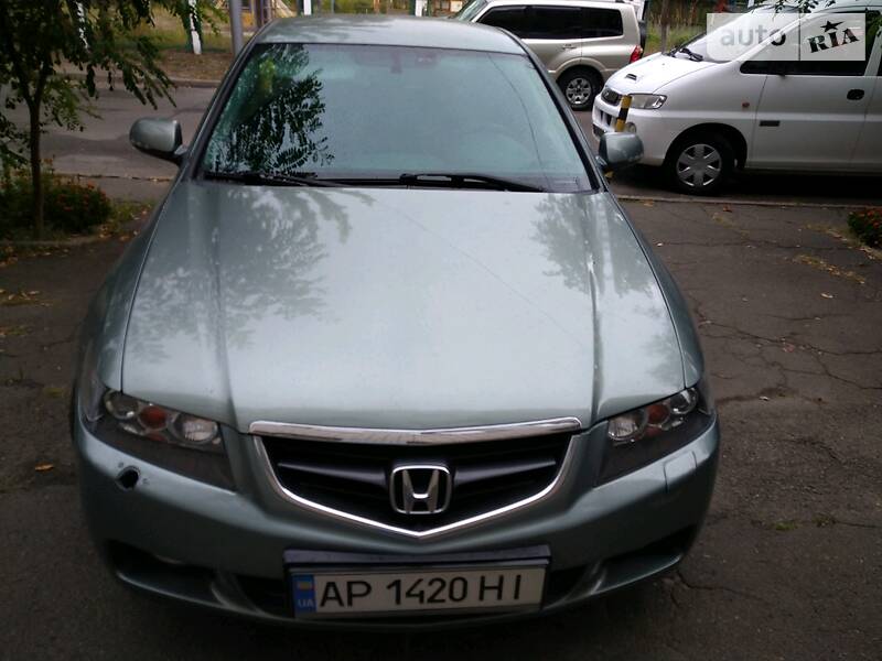 Седан Honda Accord 2004 в Киеве