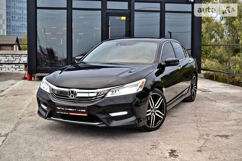 Honda Accord (Хонда Аккорд) рестайлинг г с Японии, цены с доставкой во Владивосток.