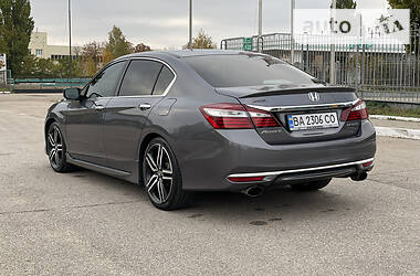 Седан Honda Accord 2015 в Кропивницком