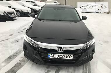 Седан Honda Accord 2018 в Киеве