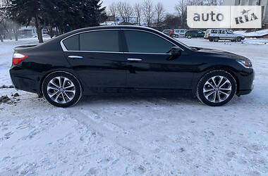 Седан Honda Accord 2013 в Киеве