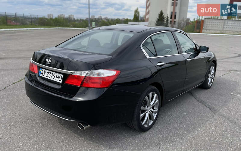 Седан Honda Accord 2015 в Харкові
