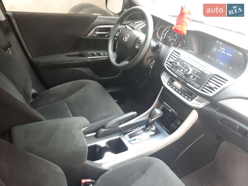 Седан Honda Accord 2013 в Миколаєві
