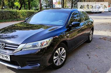 Седан Honda Accord 2014 в Львові