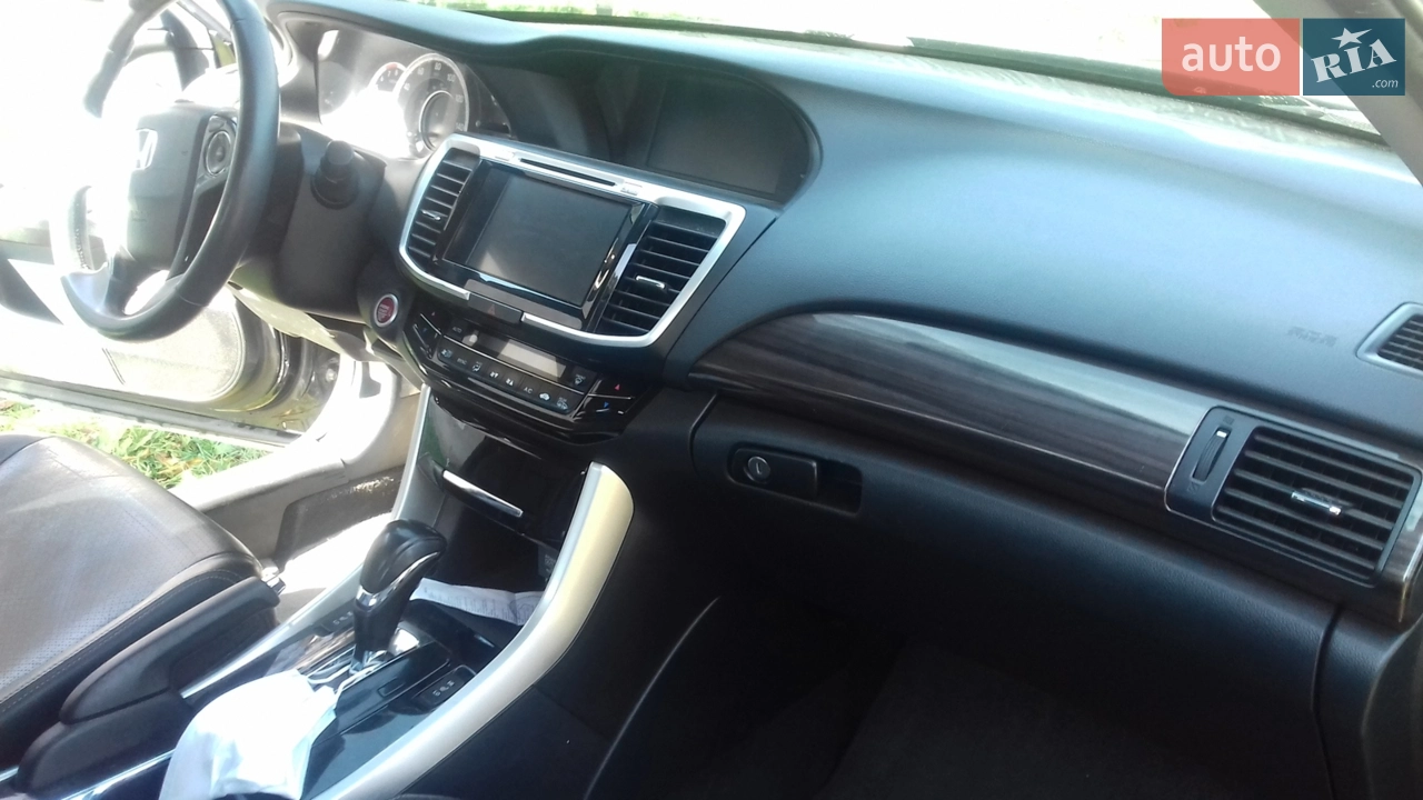 2015 Honda Accord - мініатюра 9