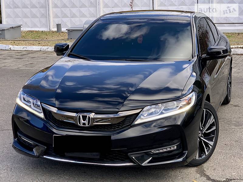 Купе Honda Accord 2017 в 