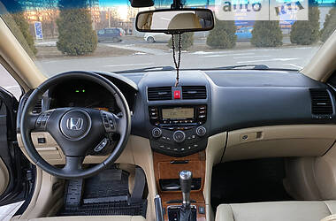 Седан Honda Accord 2006 в Мариуполе