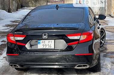 Седан Honda Accord 2018 в 