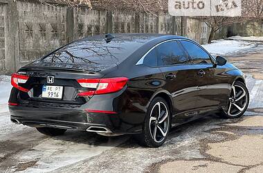 Седан Honda Accord 2018 в 