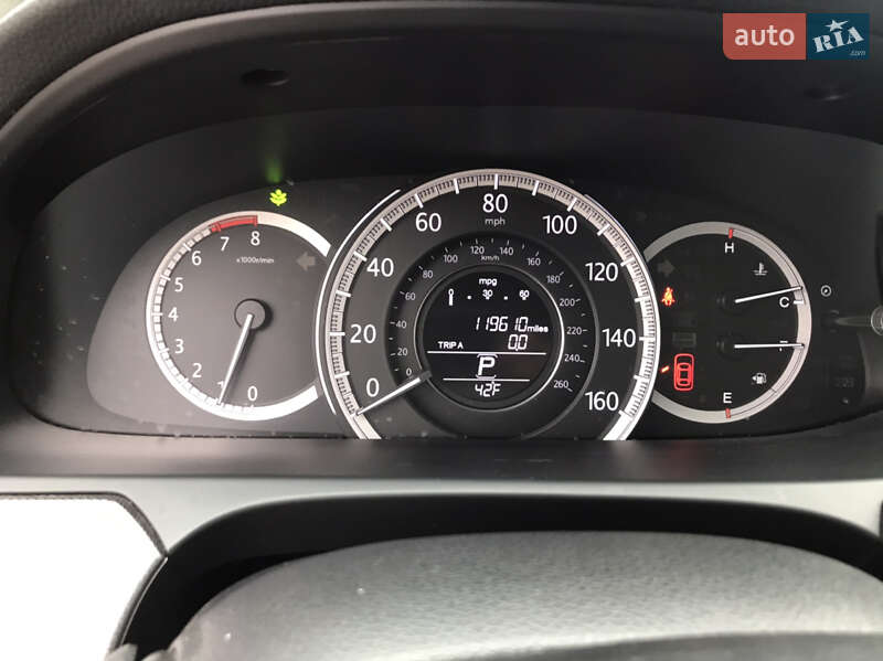 Седан Honda Accord 2014 в Зіньківі