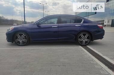 Седан Honda Accord 2016 в Львові