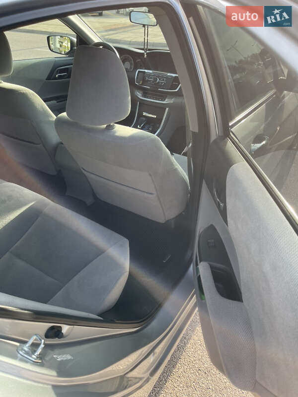 Седан Honda Accord 2013 в Черкассах