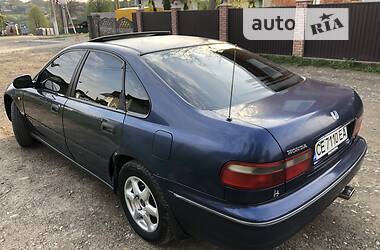 Седан Honda Accord 1996 в Чернівцях