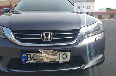 Седан Honda Accord 2013 в Львові