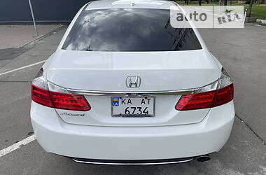 Седан Honda Accord 2015 в Киеве