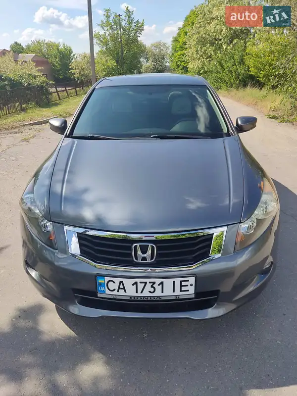 Седан Honda Accord 2012 в 