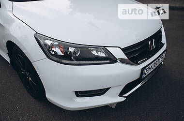 Седан Honda Accord 2013 в Сумах